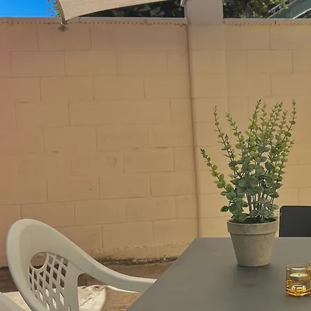 Jean Xxiii By Aroom - Casa Con Patio Privado Vut-le-11148 Apartment *