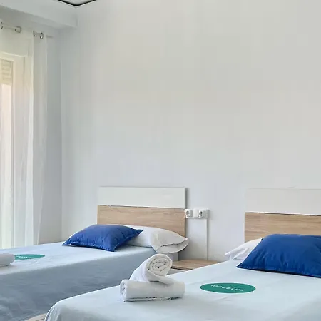 Jean Xxiii By Aroom - Casa Con Patio Privado Vut-le-11148 *
