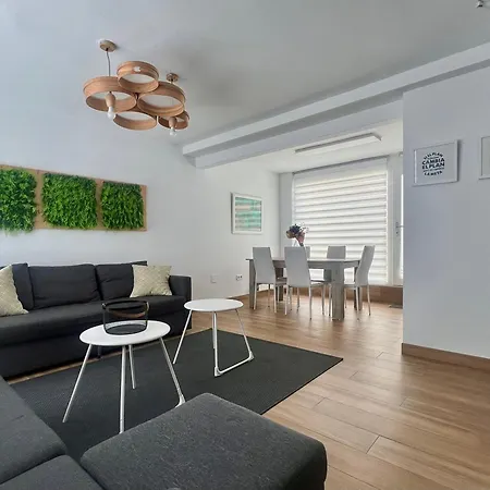 Jean Xxiii By Aroom - Casa Con Patio Privado Vut-le-11148